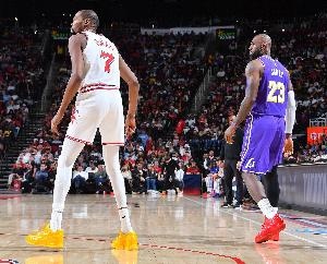 詹姆斯谈火箭：KD缺阵也难防 球队备战充足