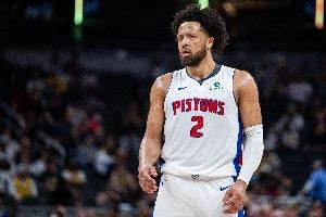 坎宁安空砍39分难救主 活塞主场负魔术