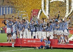 皇家社会启程返校，国王杯庆功宴定于下周