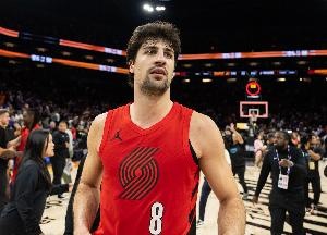 阿夫迪亚预感季后赛首秀将很精彩