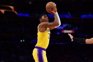 八村塁半场三球命中效率高斩获7分