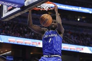 活塞全勤迎战魔术 艾萨克左膝伤势待考