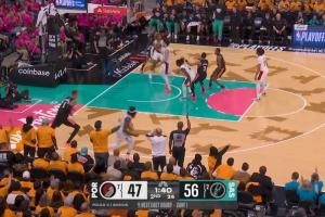 体验文班先的精彩表现：隔空传球与大漂移三分