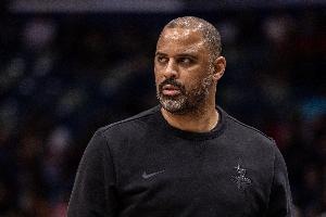 火箭跌败！专家：球队赛季前景堪忧