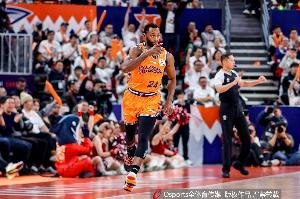 弗格战旧主：半场高效爆发14分