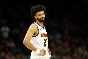 穆雷罚球遭质疑：对抗中屡被犯规