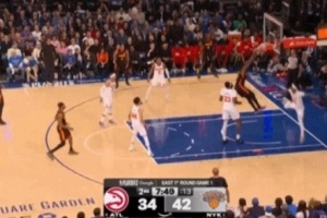 巧借传球后突入 奥孔武篮下双臂暴扣绝杀