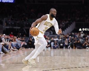 绿凯球迷嘘声如雷，布朗从容回应76人实力不俗