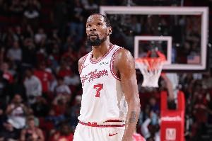 杜兰特膝伤：髌腱上方撞击致痛 移动受限