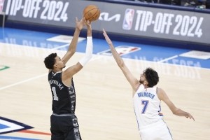 马刺前景：香波特直言西部征途漫长