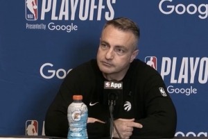 猛龙教练全盘反思：失误成主因攻防两端同步掉链子