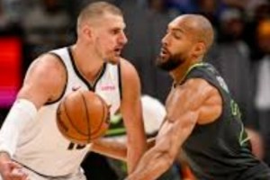 掘金狼队握手言和首战告捷：五花肉与小辣椒的融合