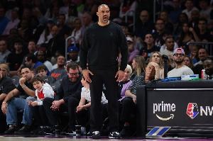 火箭初战失利，媒体人鲍仁君力挺火箭晋级