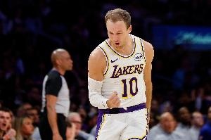 内线强心肯纳德爆砍27分 湖人胜火箭夺首胜