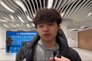 吕焯毅悼念奶奶：绝杀球是对她的怀念