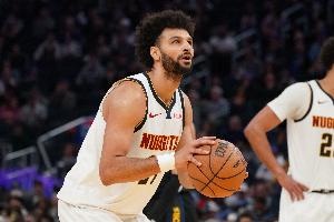 穆雷罚球16罚16中，约基奇盛赞其神技