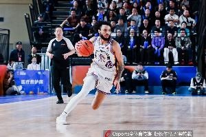 北控外援杰伦·豪斯爆砍44分