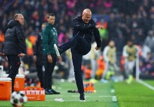 斯洛特：球队挣扎背后，U8梯队都得上场