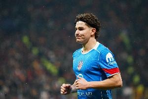 巴塞罗那有望签下阿尔瓦雷斯，但转会费高达1亿欧