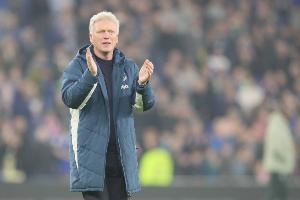 莫耶斯盛赞球员表现，认为结果不应如此