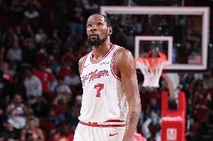 杜兰特本赛季出场时间创新高，场均表现亮眼