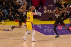 肯纳德失手后再度投中三分 打停比赛 分差扩大16分