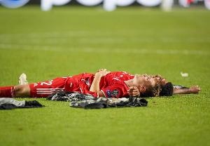 格纳布里赛季报销 拜仁遗憾告别多面手