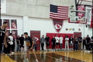 想都别想！一起来感受普通人单挑DPOY文班是个什么场面！