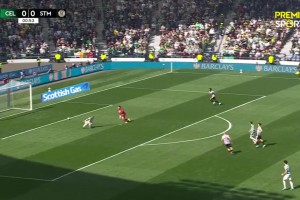 门将上演超级超级巨大失误！前田大然笑纳大礼🤣