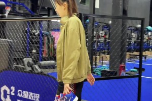 姐，你告诉我，一米七怎么检查篮筐？😭