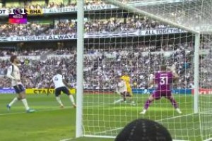 连续15轮不胜！热刺2-2遭布莱顿补时绝平 西蒙斯传射+世界波