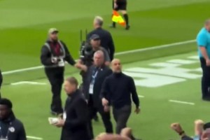 曼城抢回争冠主动权！少赛一场仅落后3分，56%夺冠概率反超枪手