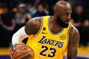 🏀湖人全场压制火箭1-0 肯纳德新高27分 老詹19+8+13 申京19中6