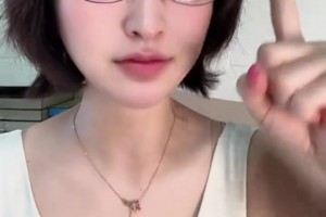 懂球小姐姐祝贺：恭喜登哥开门红！第二场我们依旧稳稳拿下