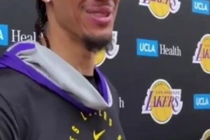 追随东契奇？海斯：我的斯洛文尼亚护照搞定了，但是其实我只会说几个词